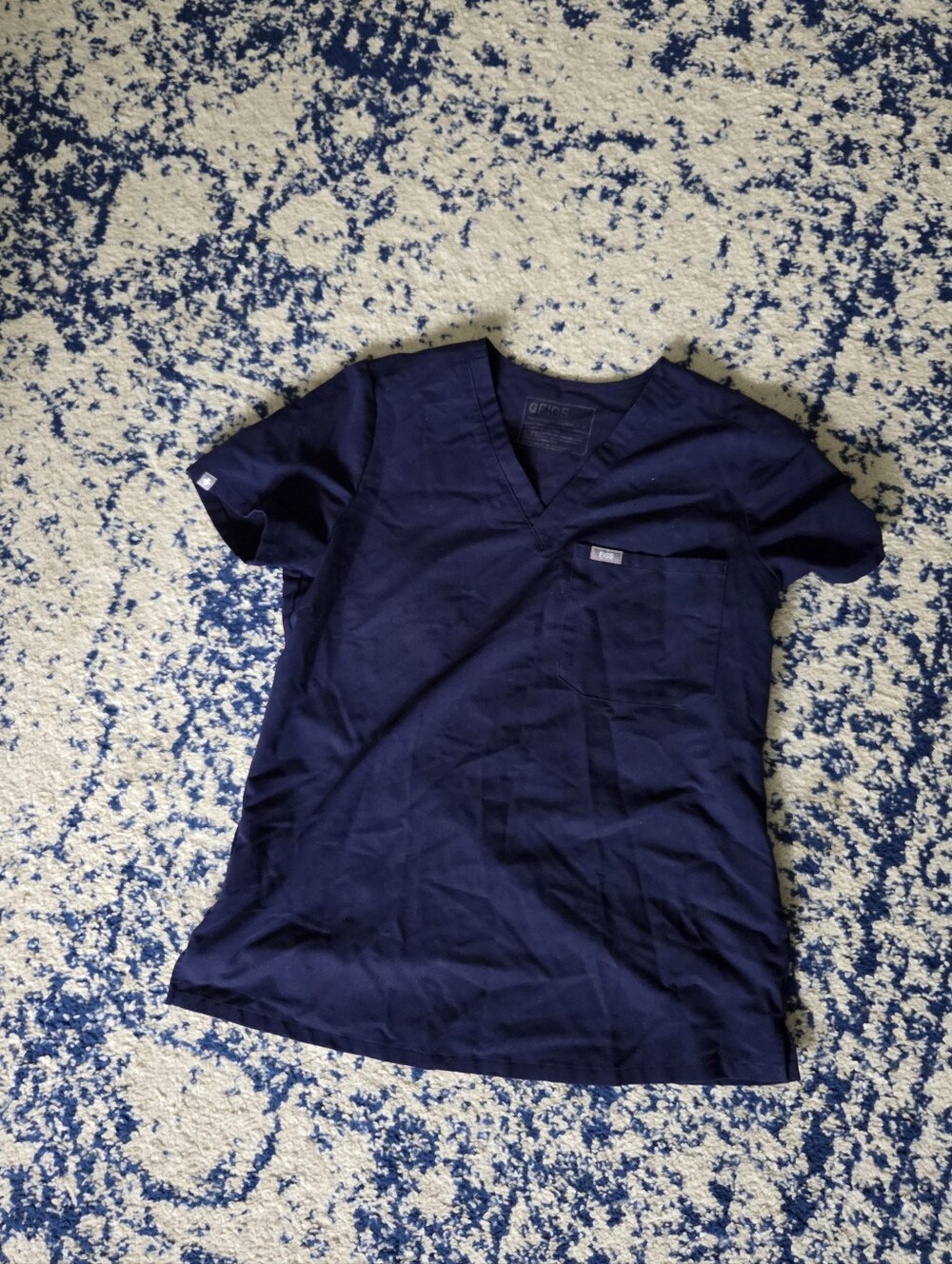 Figs Women's Navy Blue V-Neck Short Sleeve Scrub Top